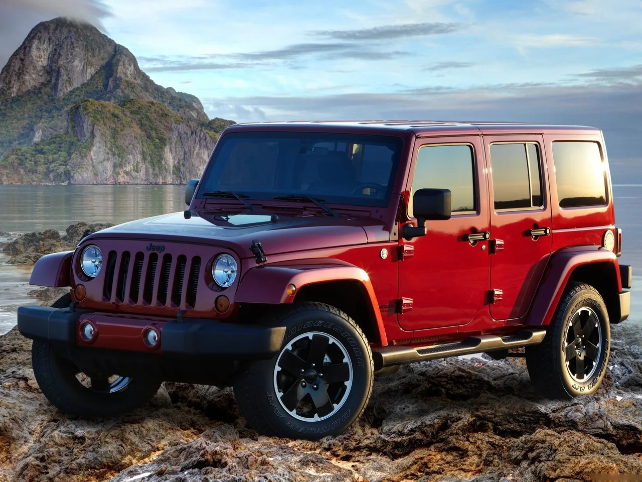 Jeep Wrangler Unlimited Altitude (2012)