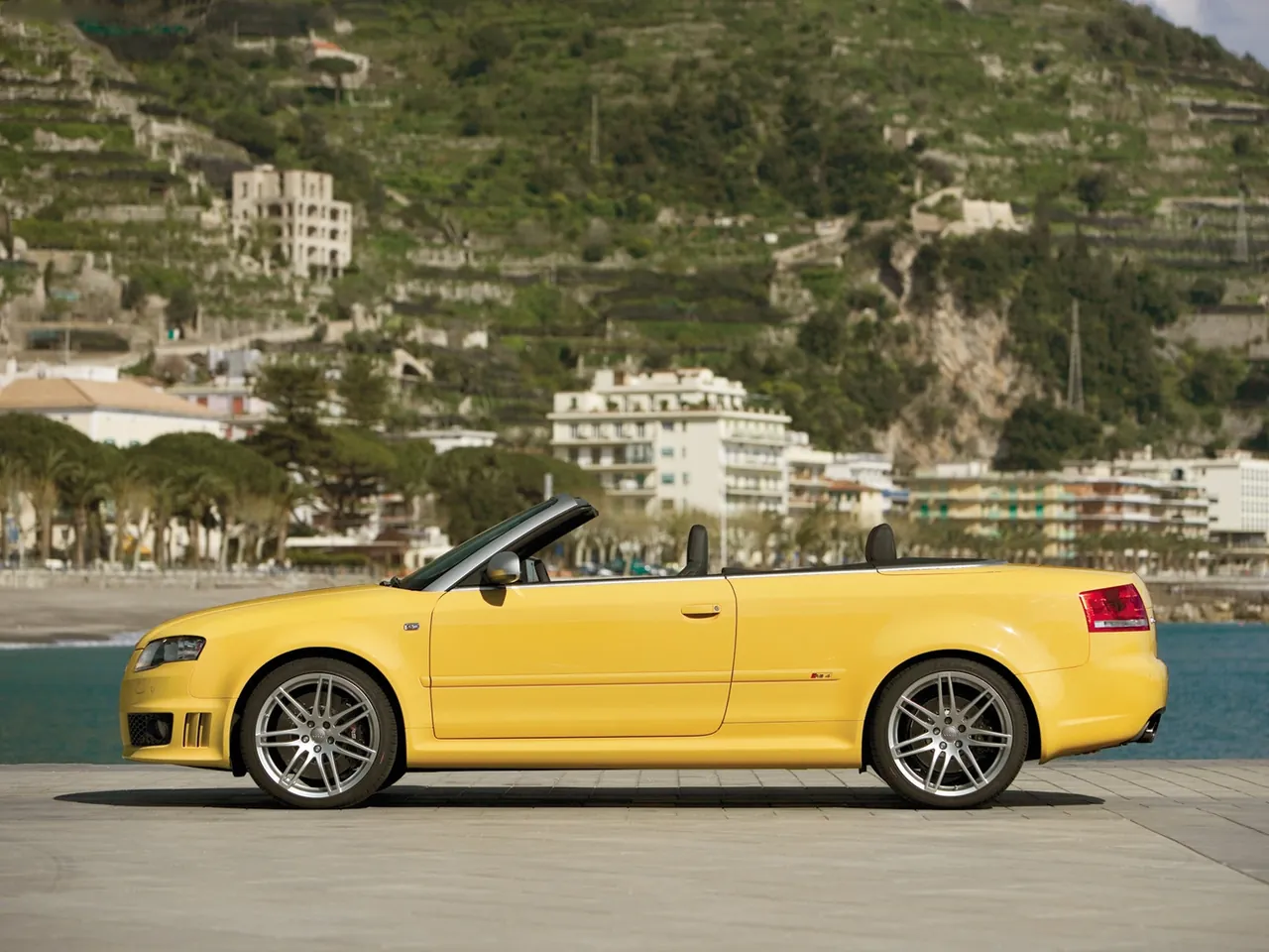 Audi RS 4 Cabriolet (2006) – boční profil