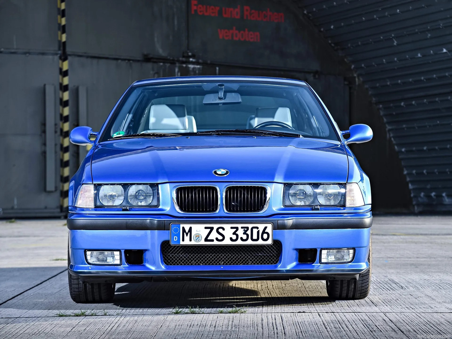 BMW M3 Sedan (1995) – zepředu
