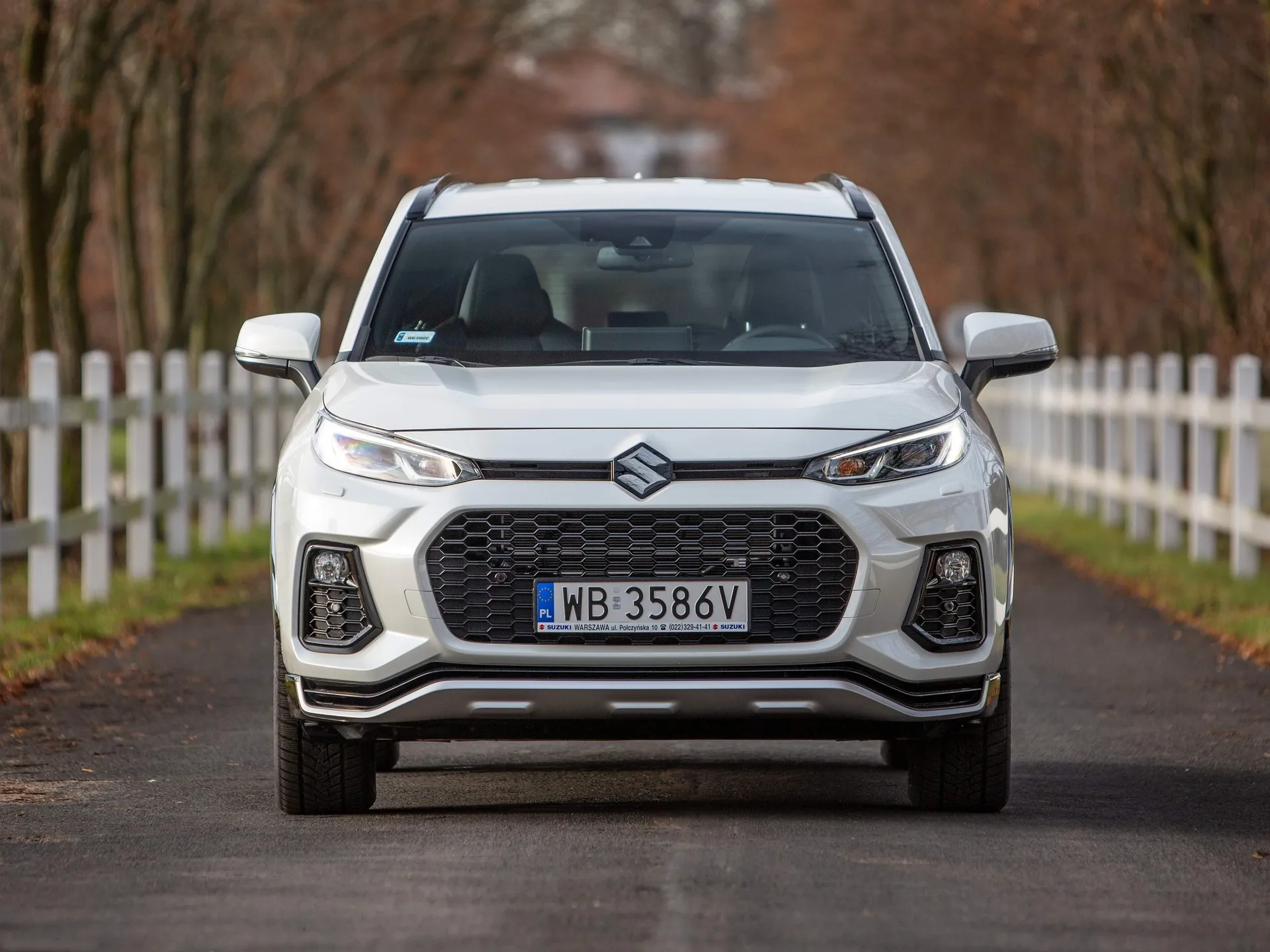 Suzuki Across (2021) – zepředu