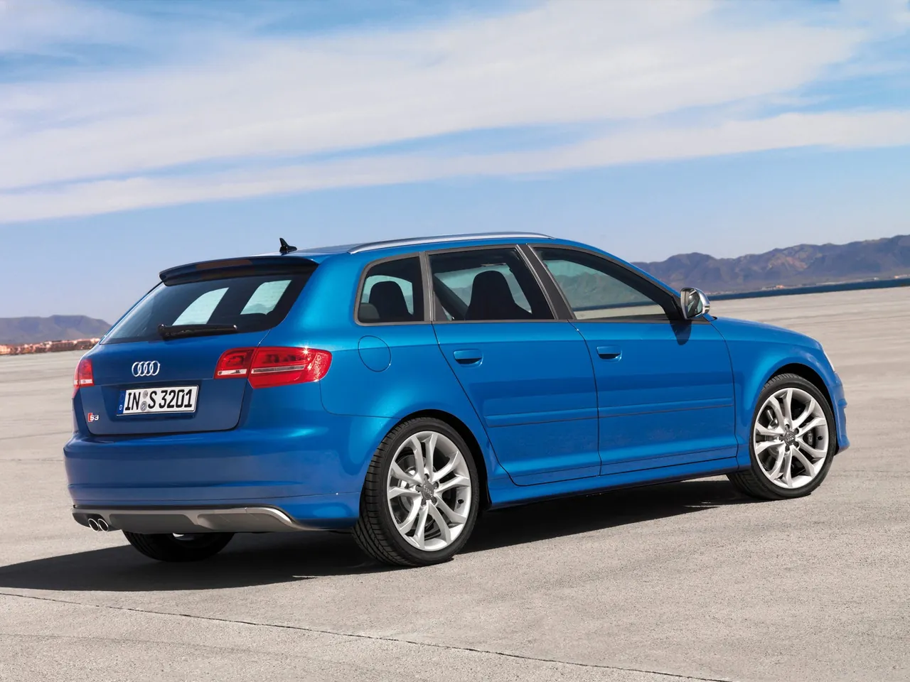 Audi S3 Sportback (2009) – zadní tříčtvrteční pohled