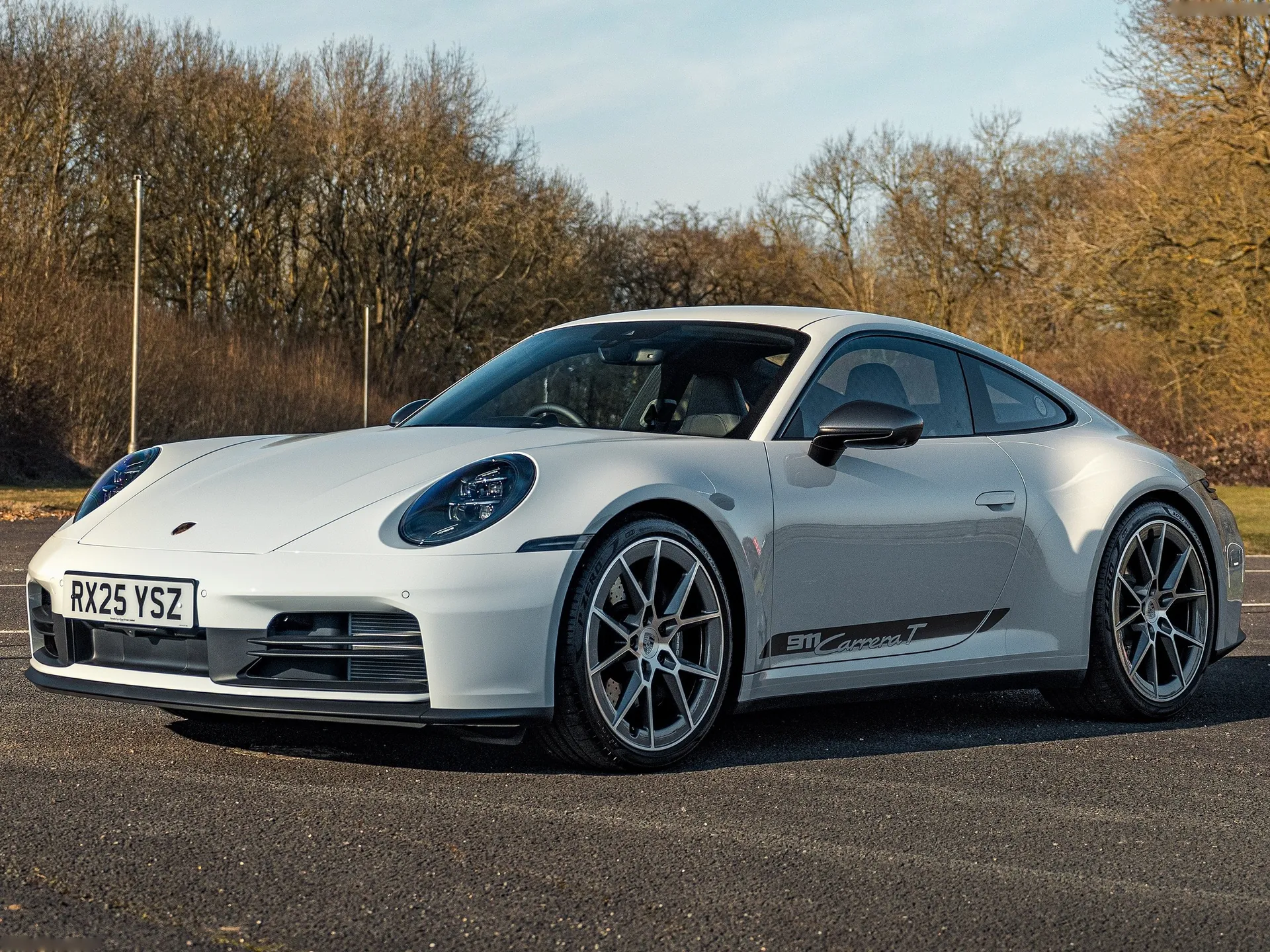 Porsche 911 Carrera T [UK] (2025)