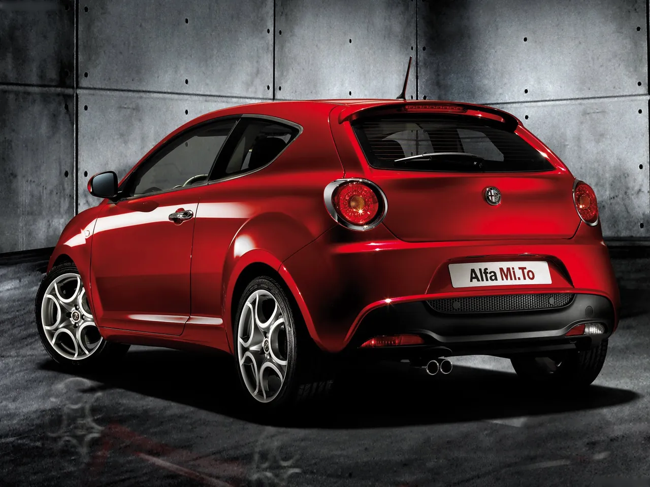 Alfa Romeo Mi.To (2009) - Rear Three-Quarter