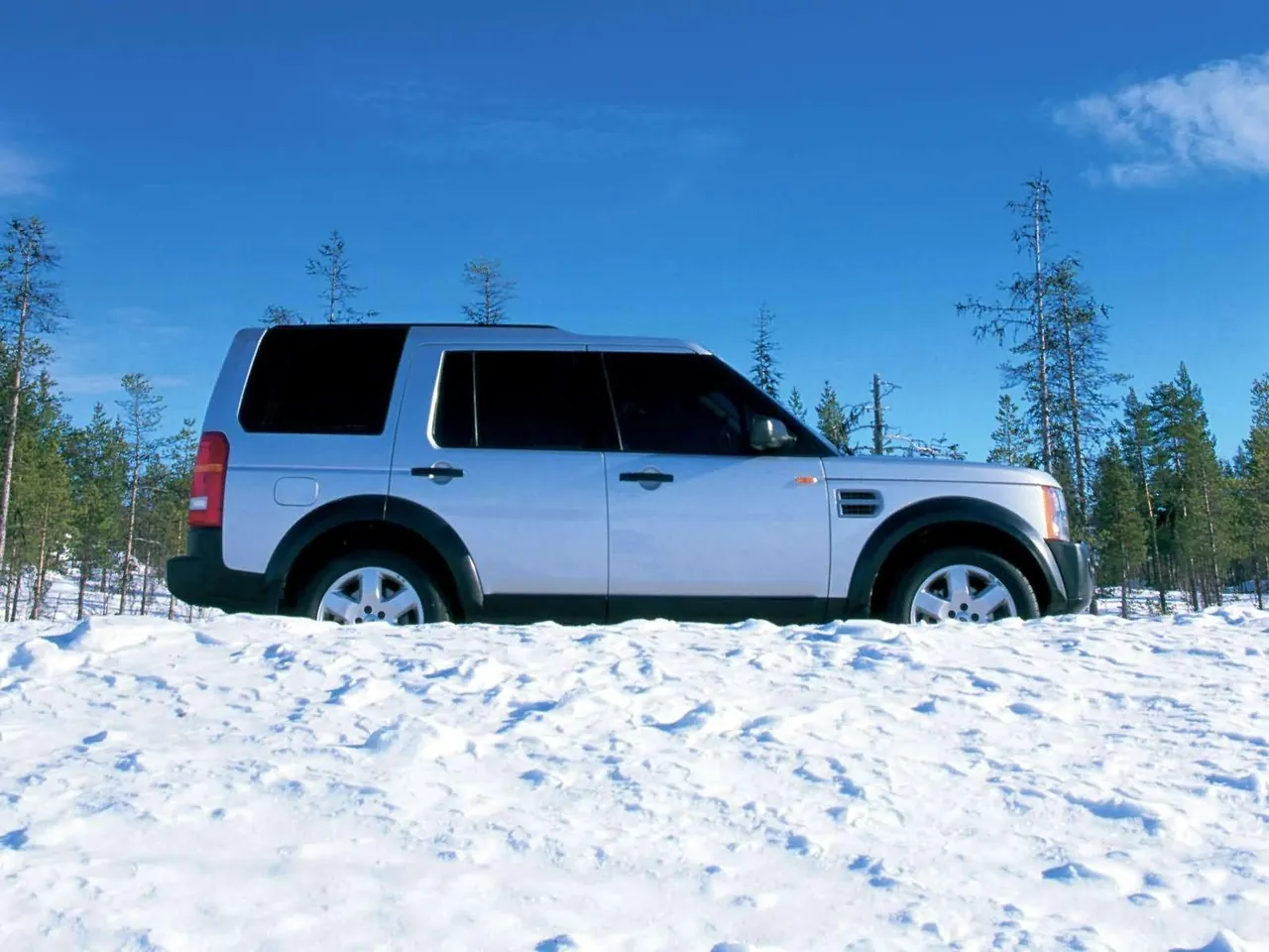 Land Rover Discovery 3 (2005) - Side Profile