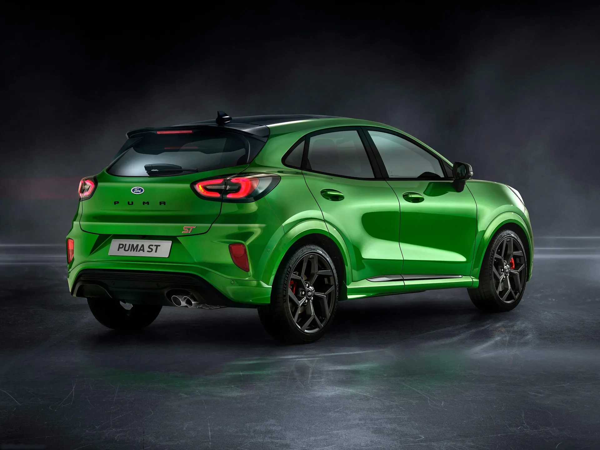 Ford Puma ST (2021) – zadní tříčtvrteční pohled