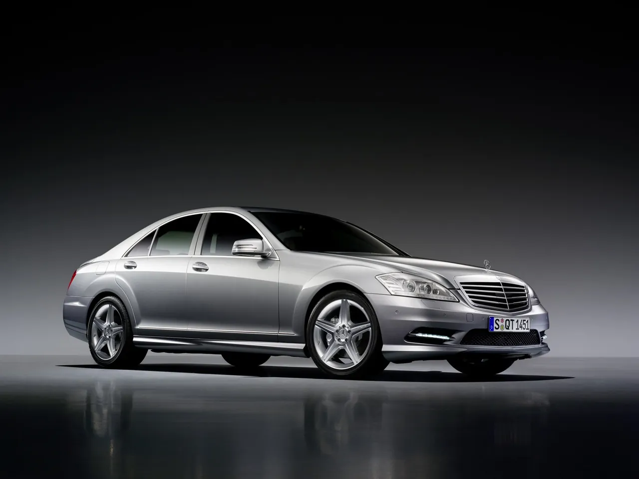 Mercedes-Benz S-Class AMG Sports Package (2010)
