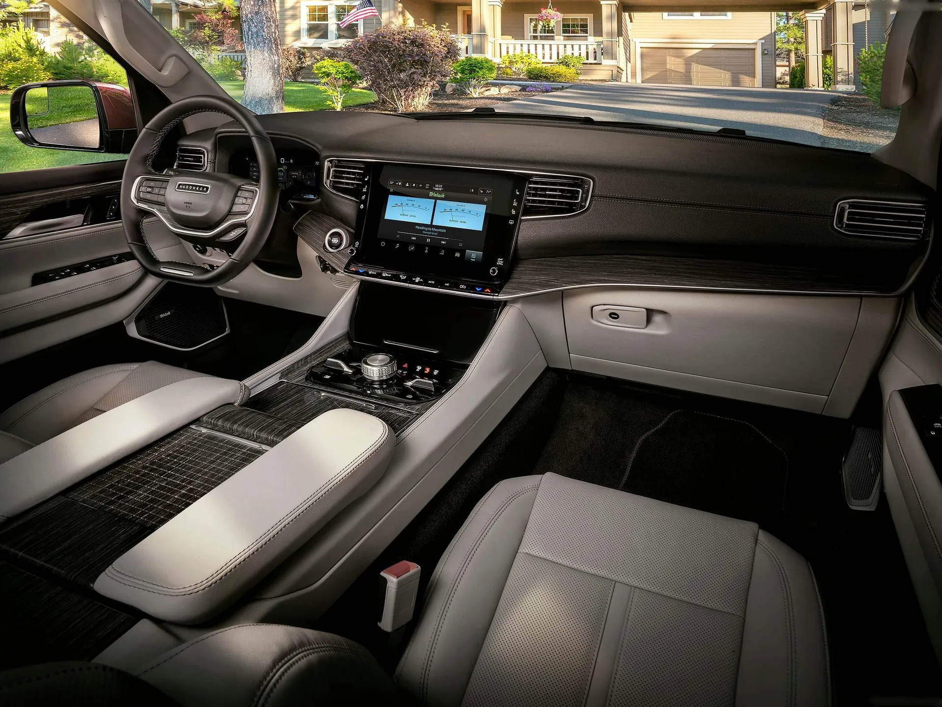 Jeep Wagoneer (2022) – interiér