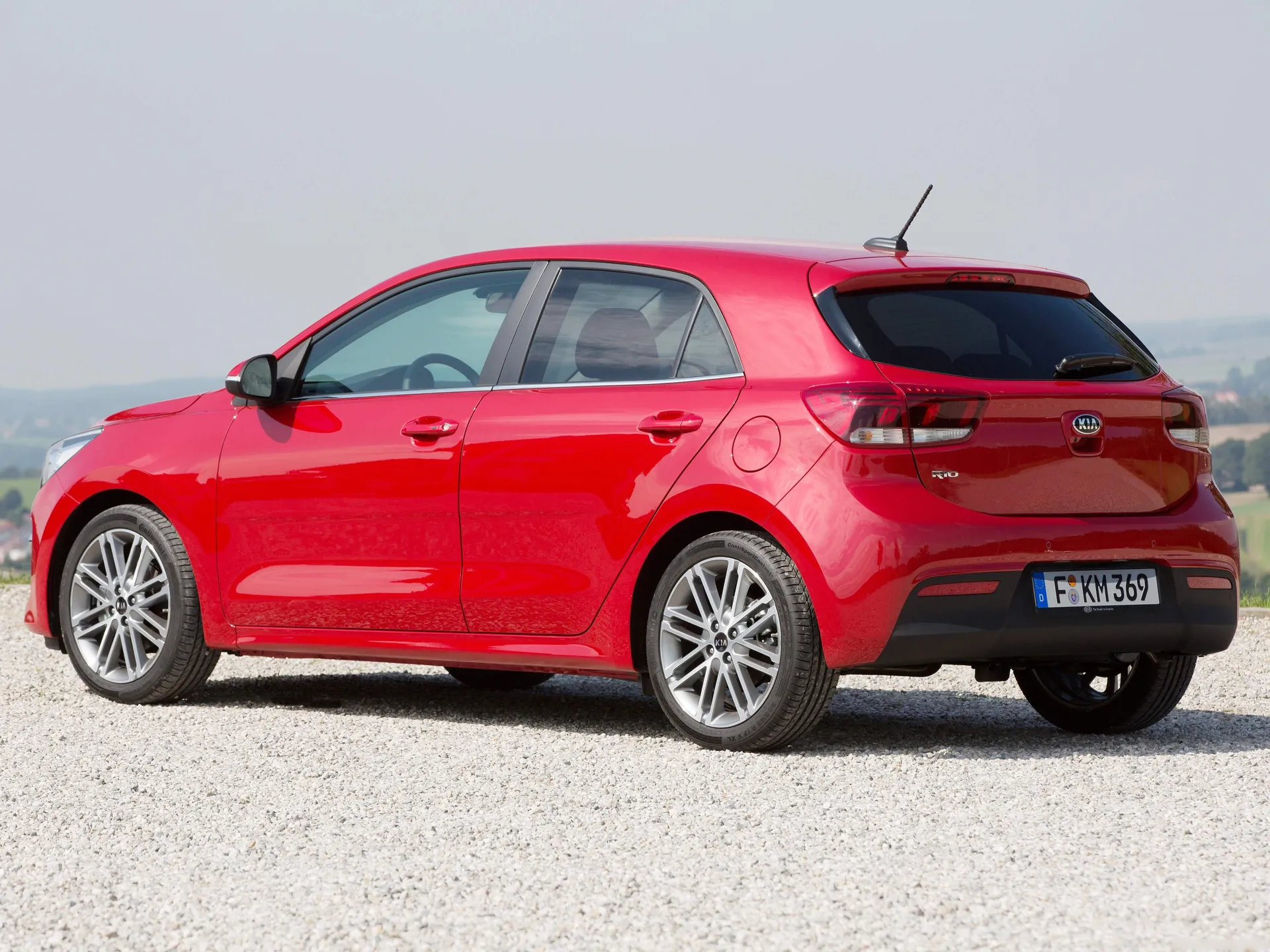 Kia Rio (2017) – zadní tříčtvrteční pohled