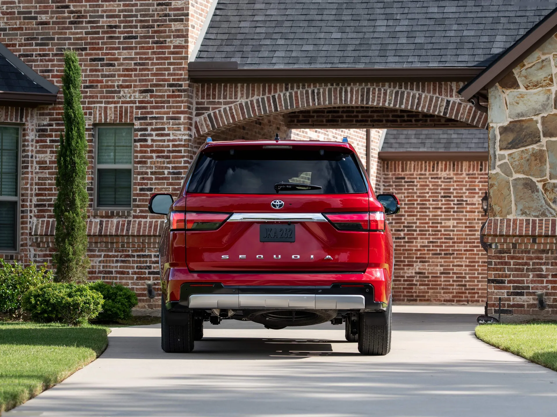 Toyota Sequoia (2023) - Rear