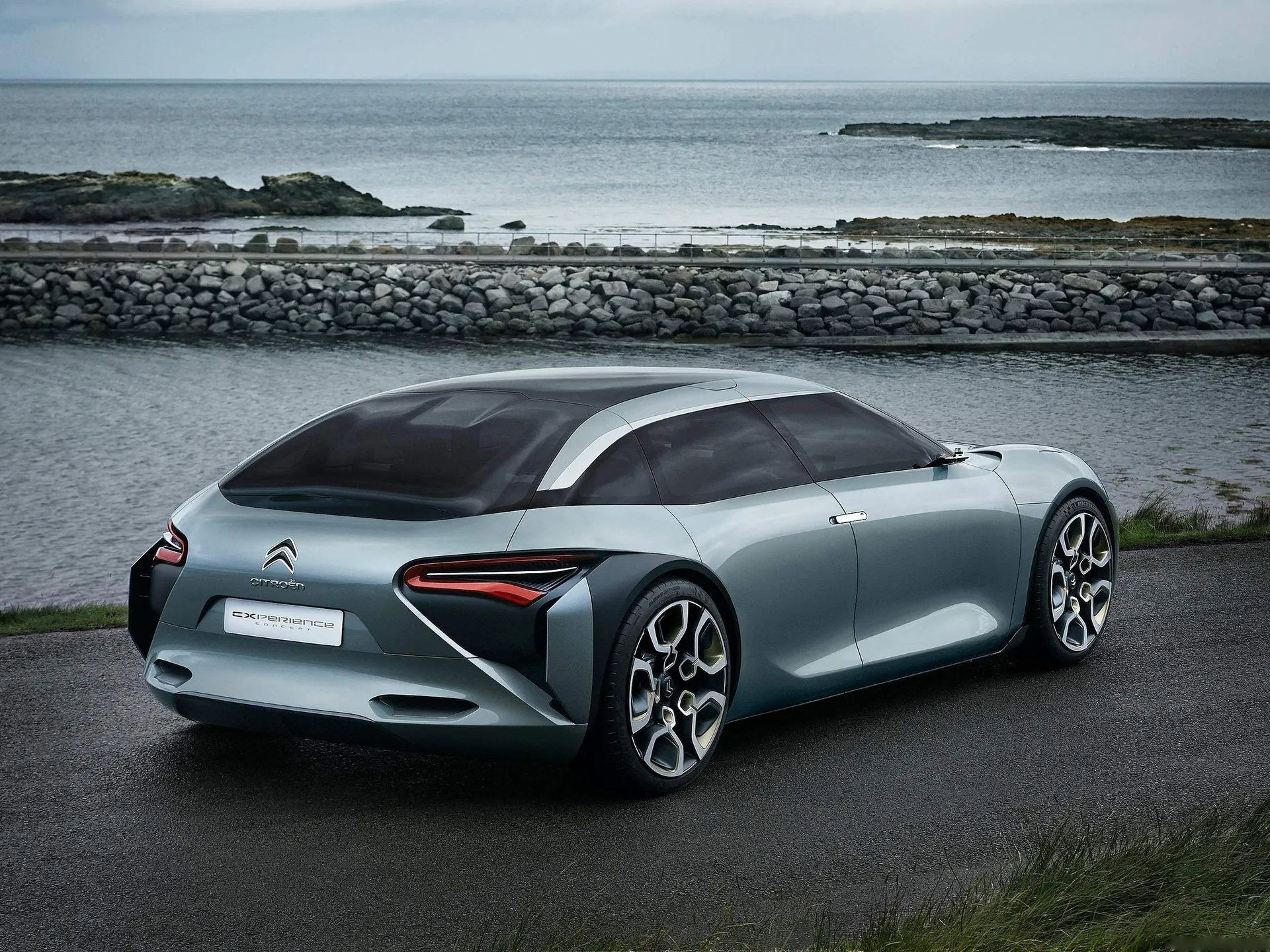 Citroen CXperience Concept (2016) - Rear Three-Quarter