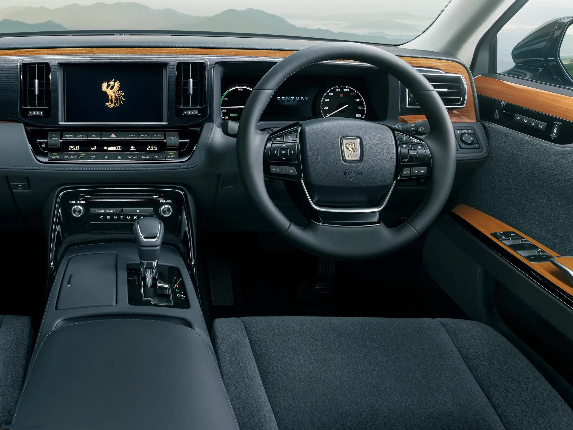 Toyota Century (2018) – interiér