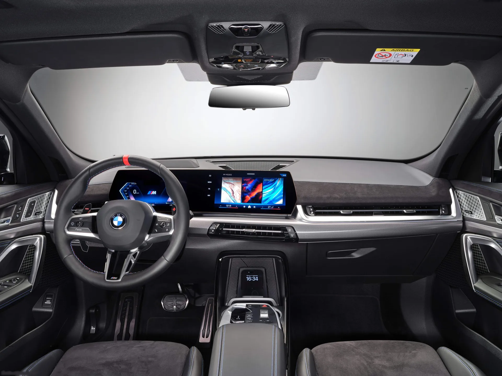 BMW X2 M35i xDrive (2024) - Interior