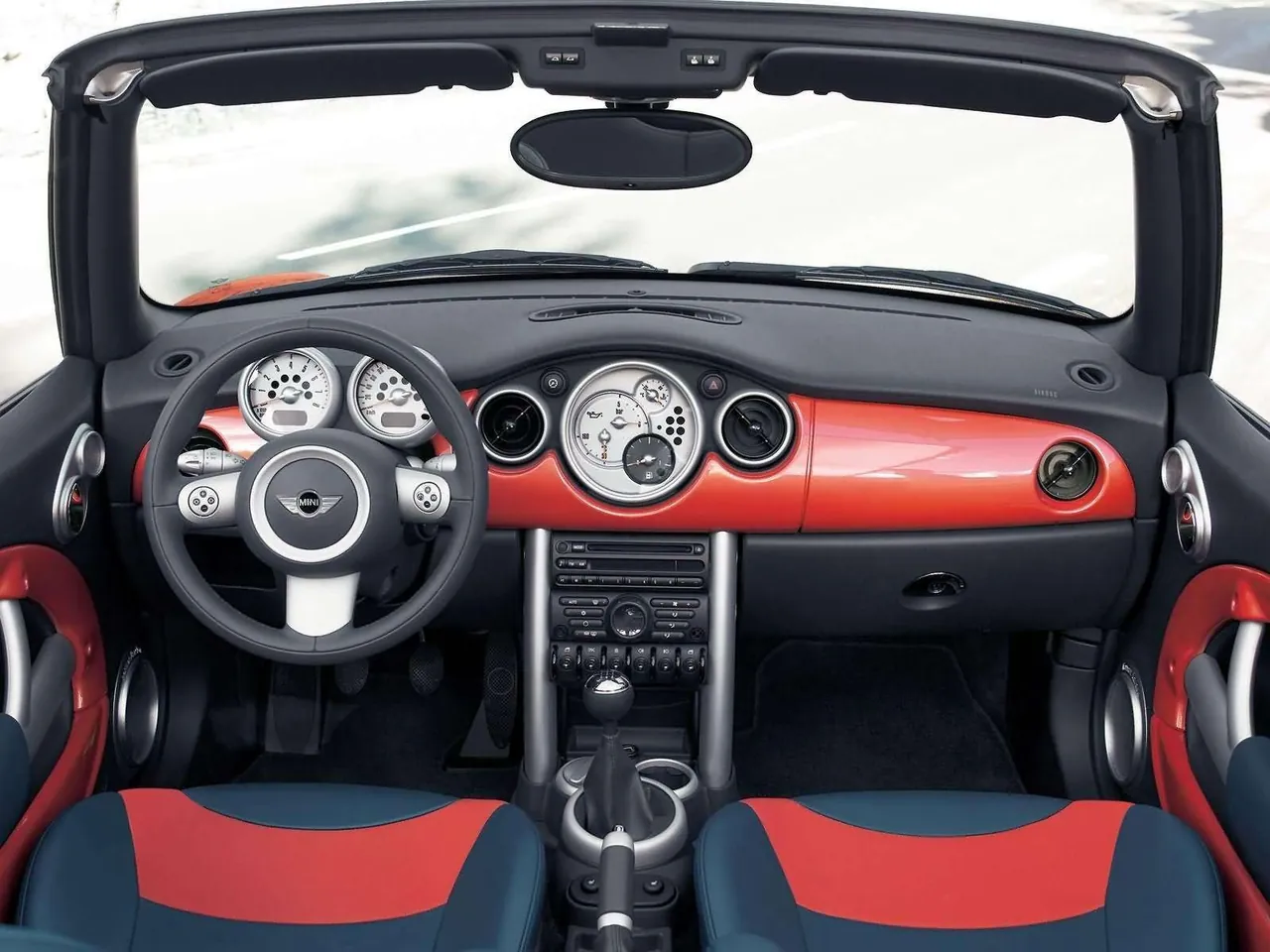 Mini Cooper Convertible (2005) – interiér
