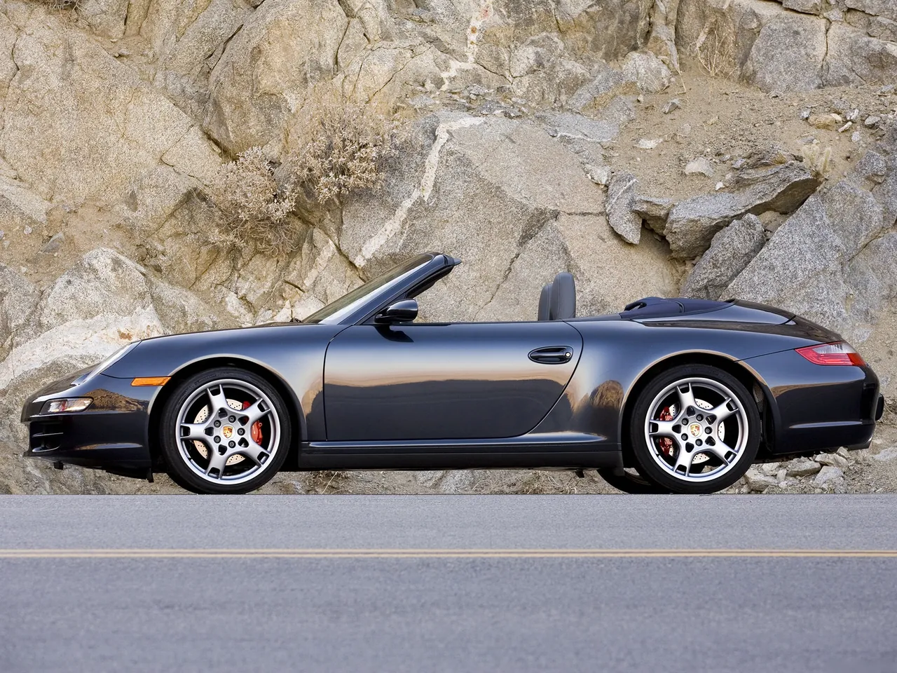 Porsche 911 Carrera 4S Cabriolet (2007) - Side Profile