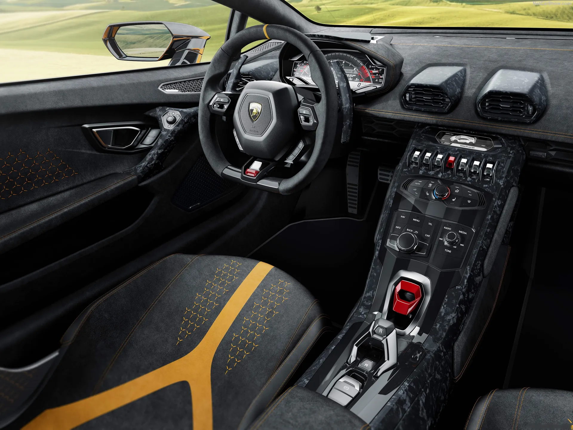 Lamborghini Huracan Performante (2018) – interiér