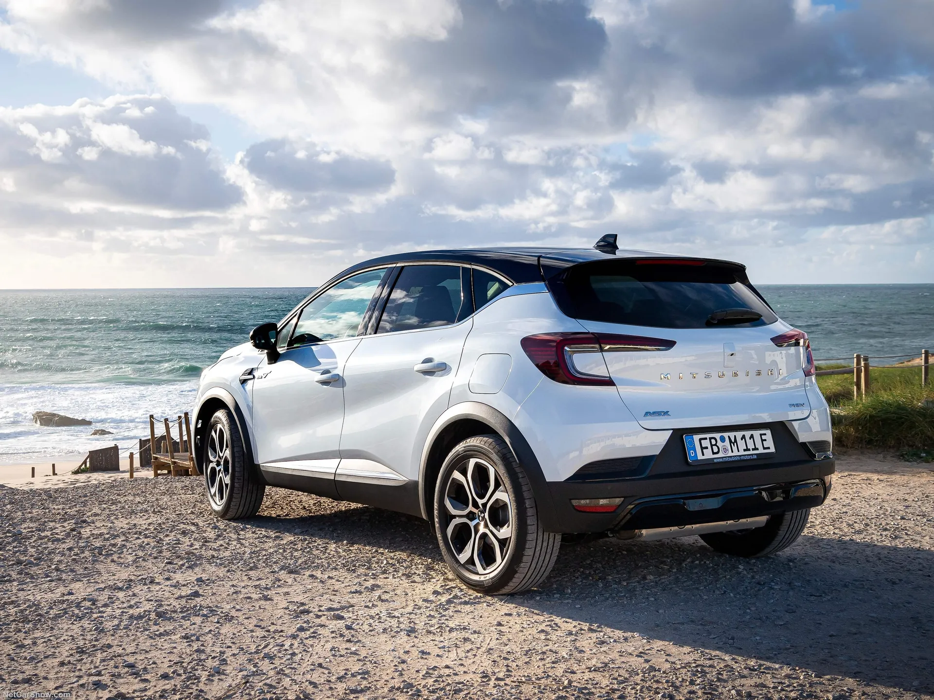 Mitsubishi ASX (2023) – zadní tříčtvrteční pohled