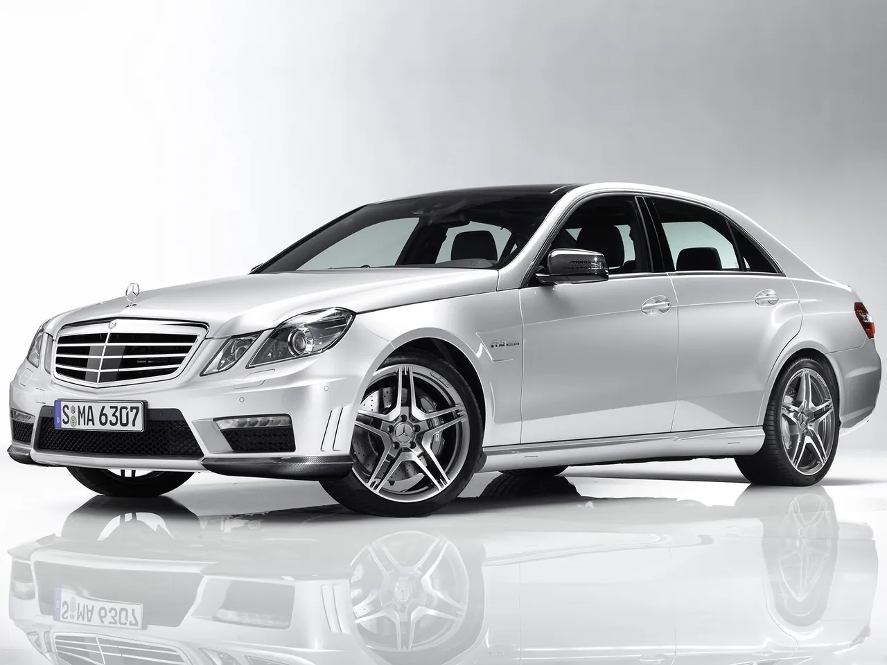 Mercedes-Benz E63 AMG (2010)