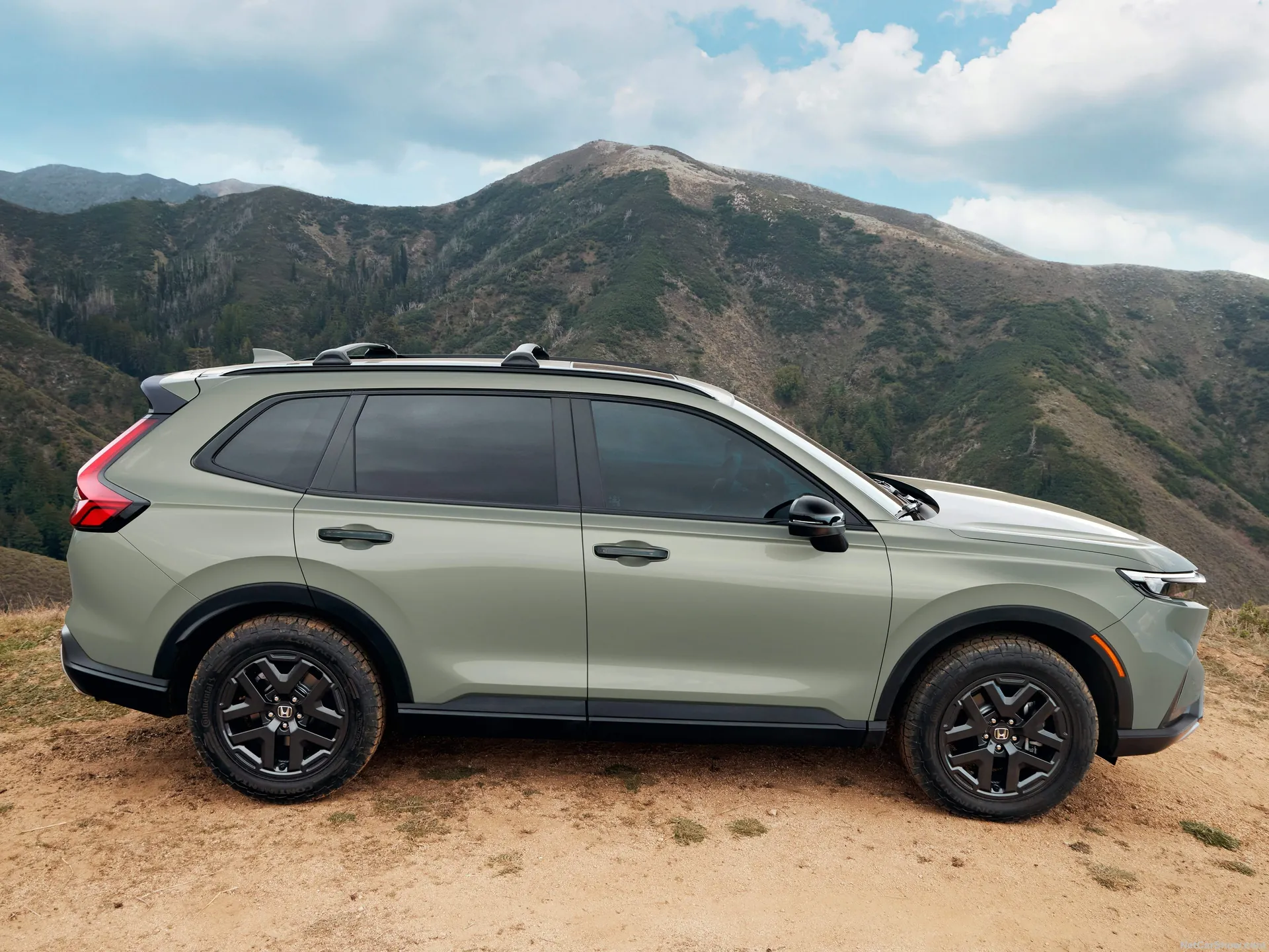 Honda CR-V TrailSport (2026) – boční profil