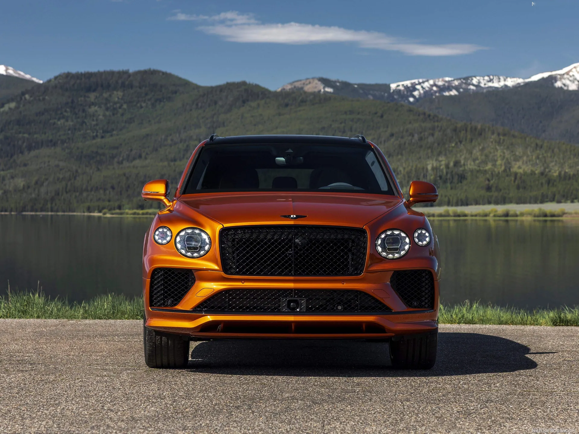 Bentley Bentayga Speed (2026) – zepředu