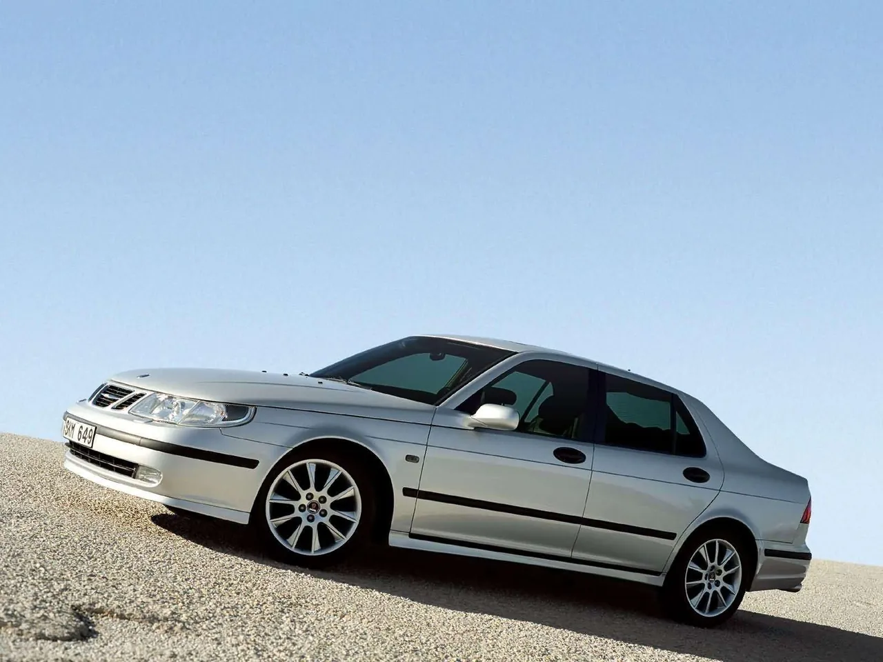 Saab 95 Aero Sedan (2003)