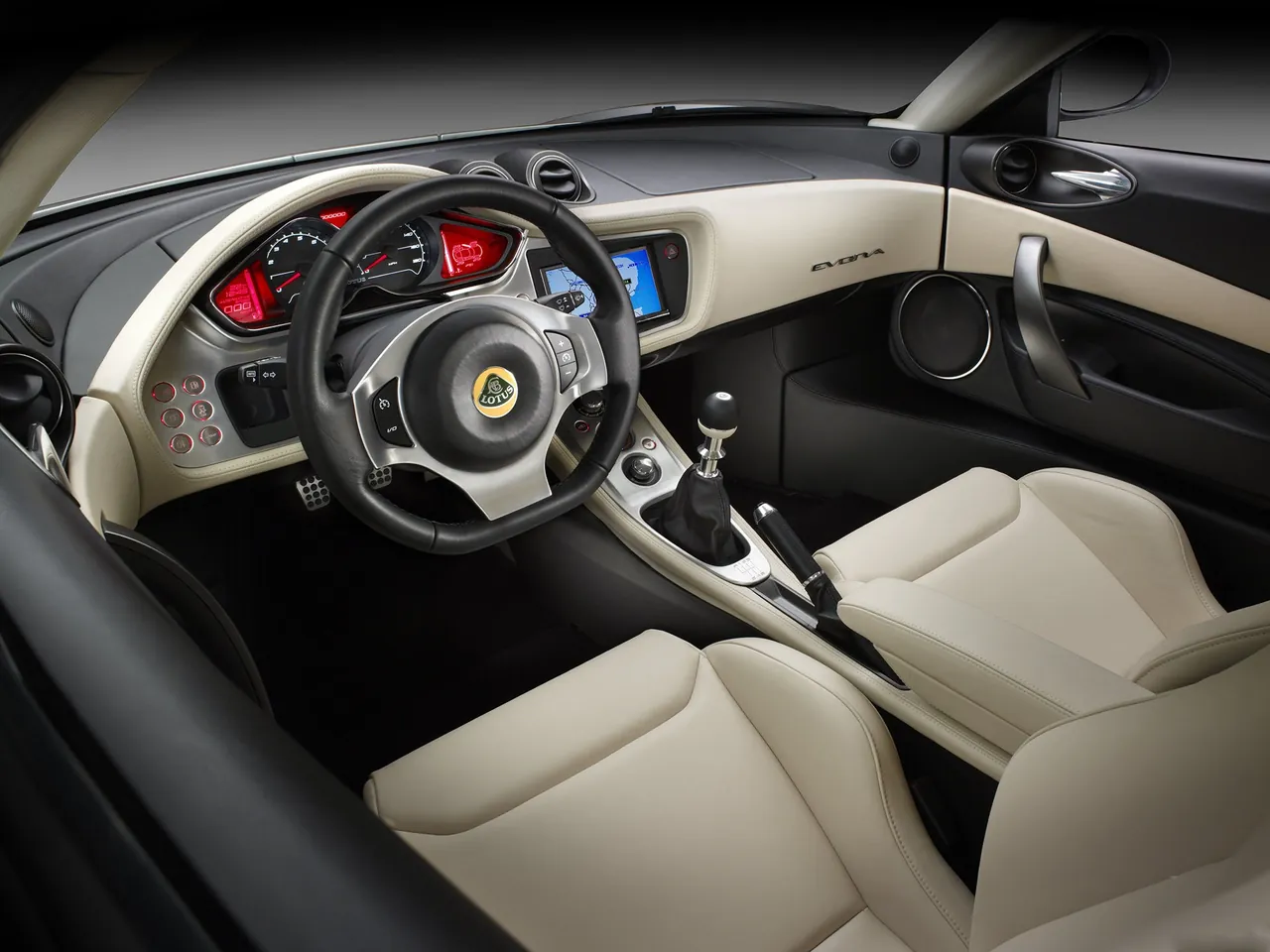 Lotus Evora (2010) – interiér