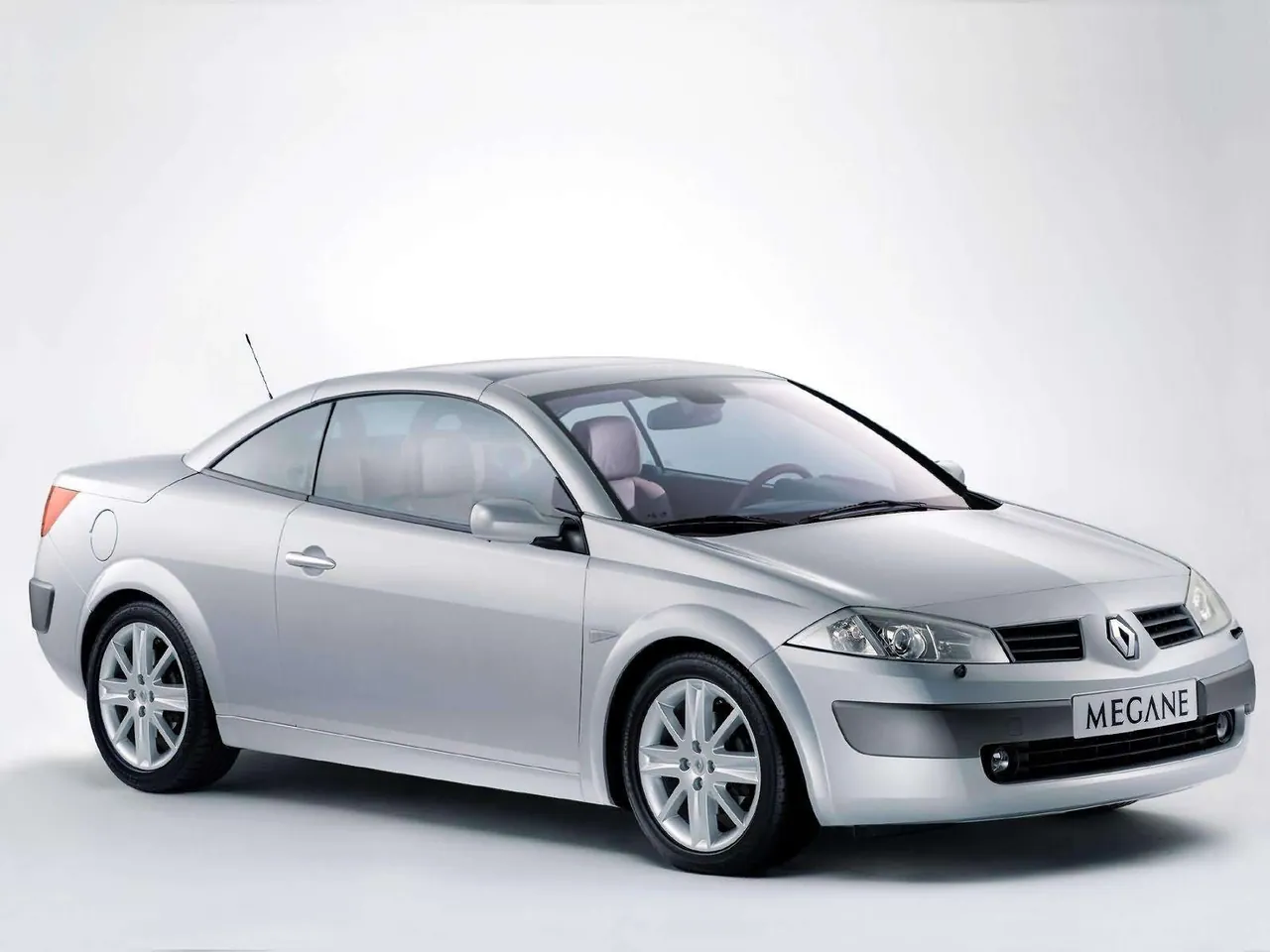 Renault Megane II CoupeCabriolet (2003)