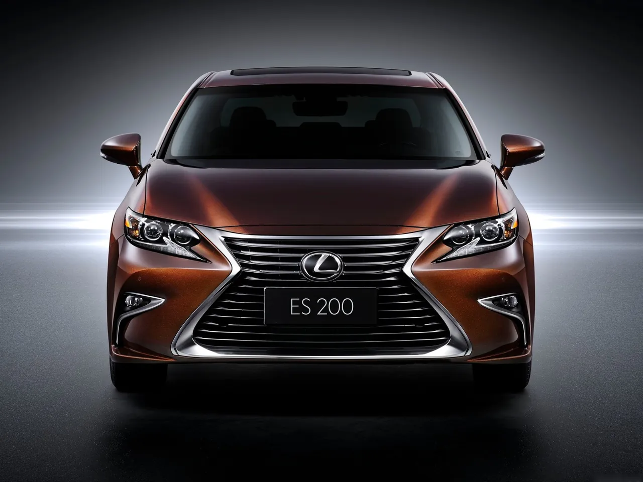 Lexus ES (2016) – zepředu