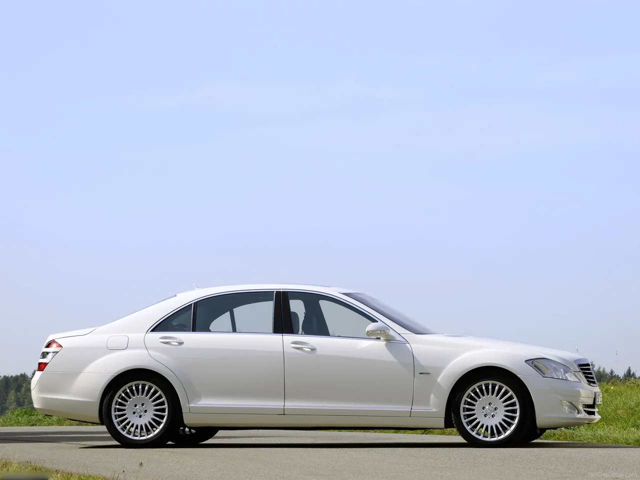 Mercedes-Benz S320 CDI BlueEfficiency (2009) - Side Profile