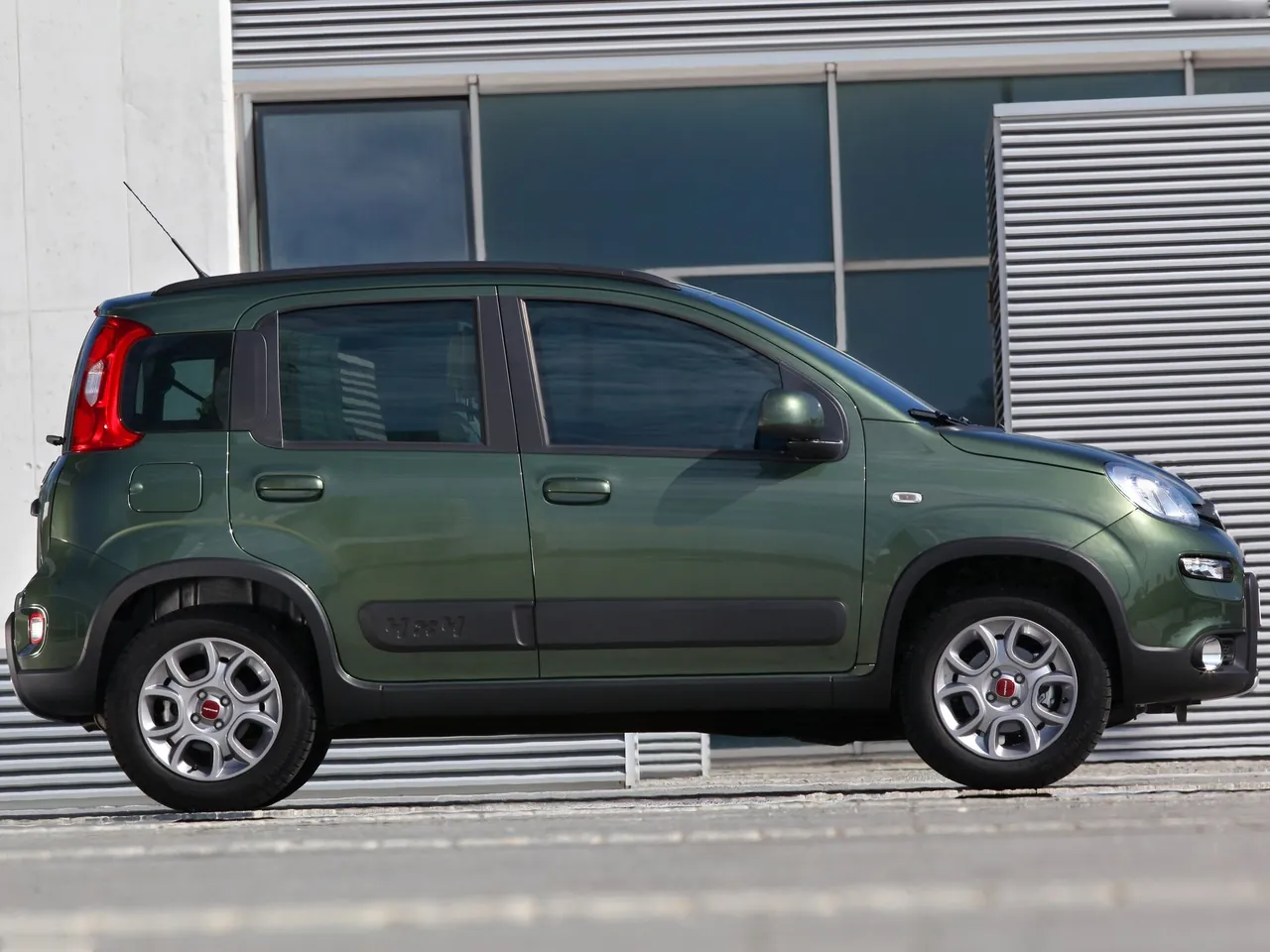 Fiat Panda 4x4 (2013) – boční profil