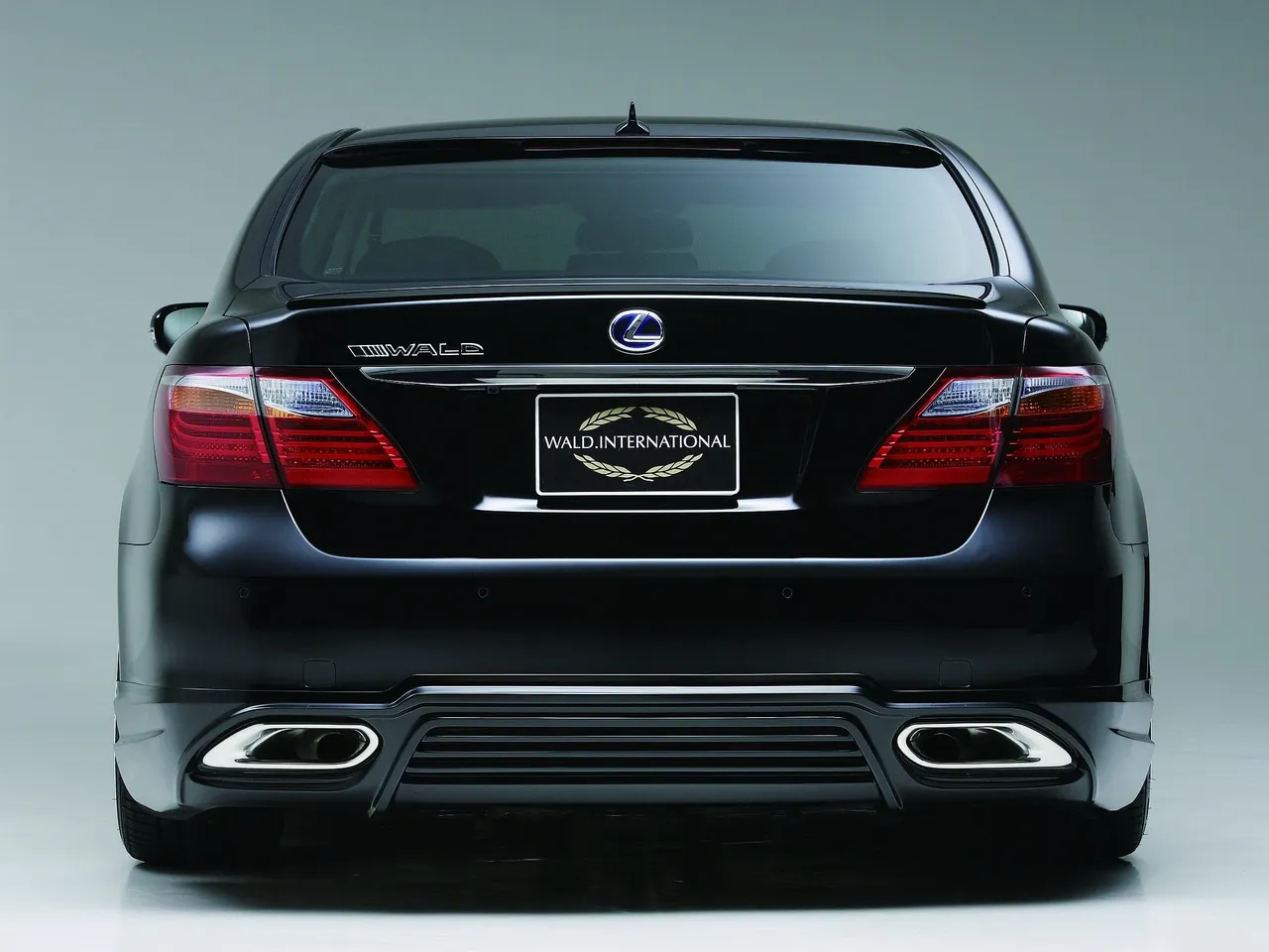 Wald Lexus LS600h (2010) – zezadu