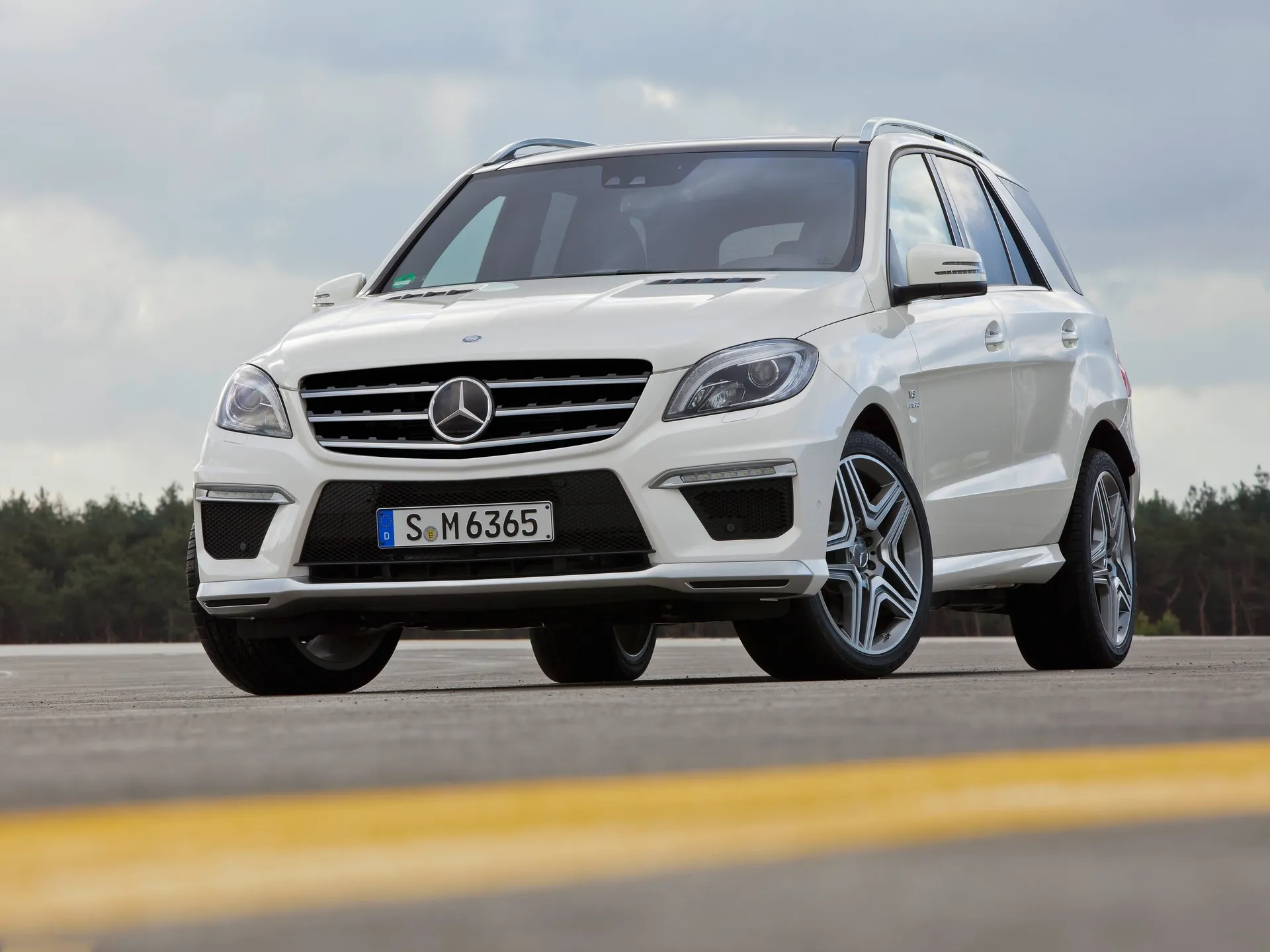 Mercedes-Benz ML63 AMG (2012)