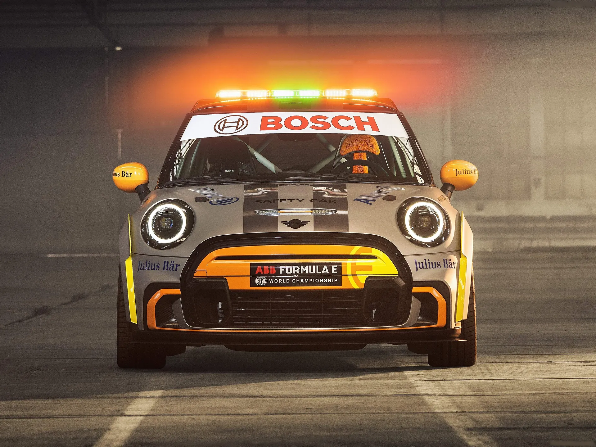 Mini Electric Pacesetter (2021) – zepředu
