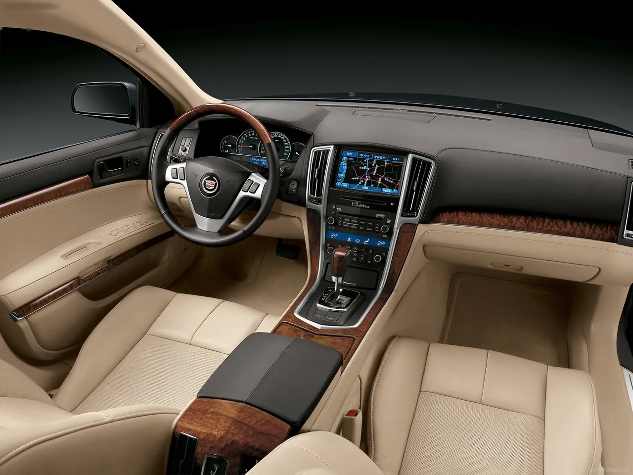 Cadillac SLS (2007) – interiér