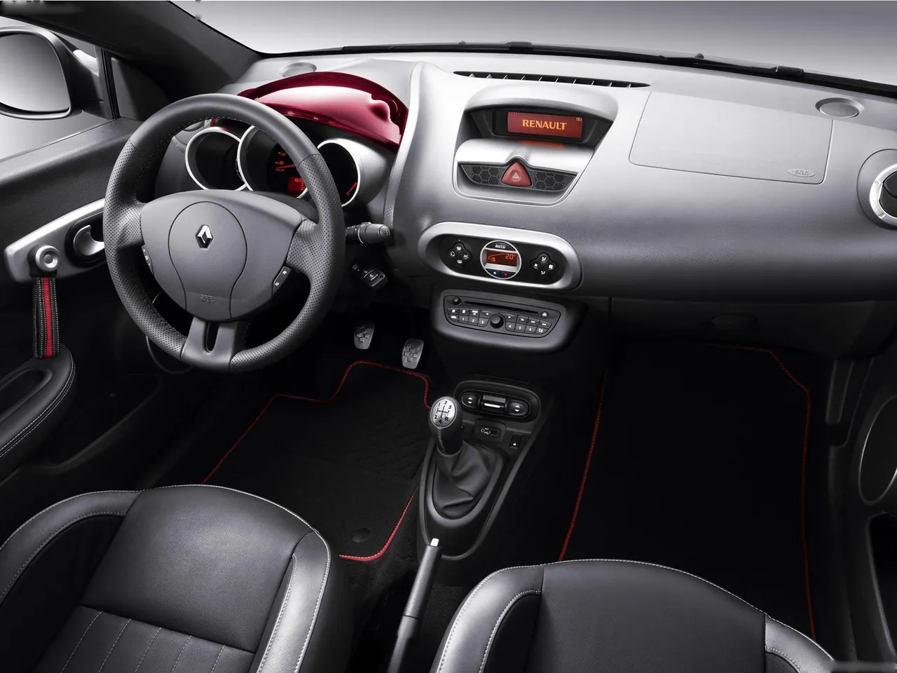 Renault Wind (2011) – interiér
