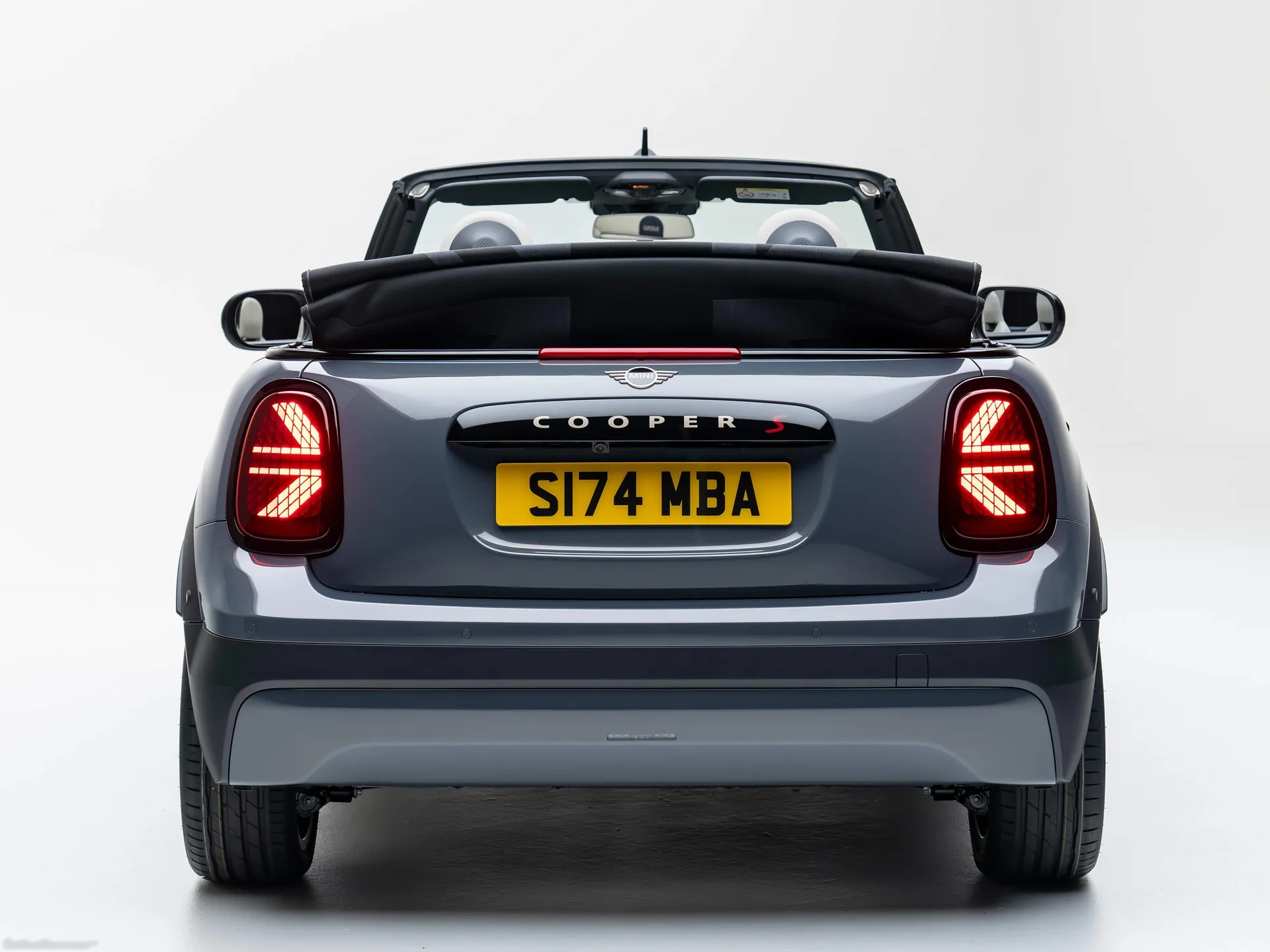Mini Cooper S Convertible (2025) – zezadu