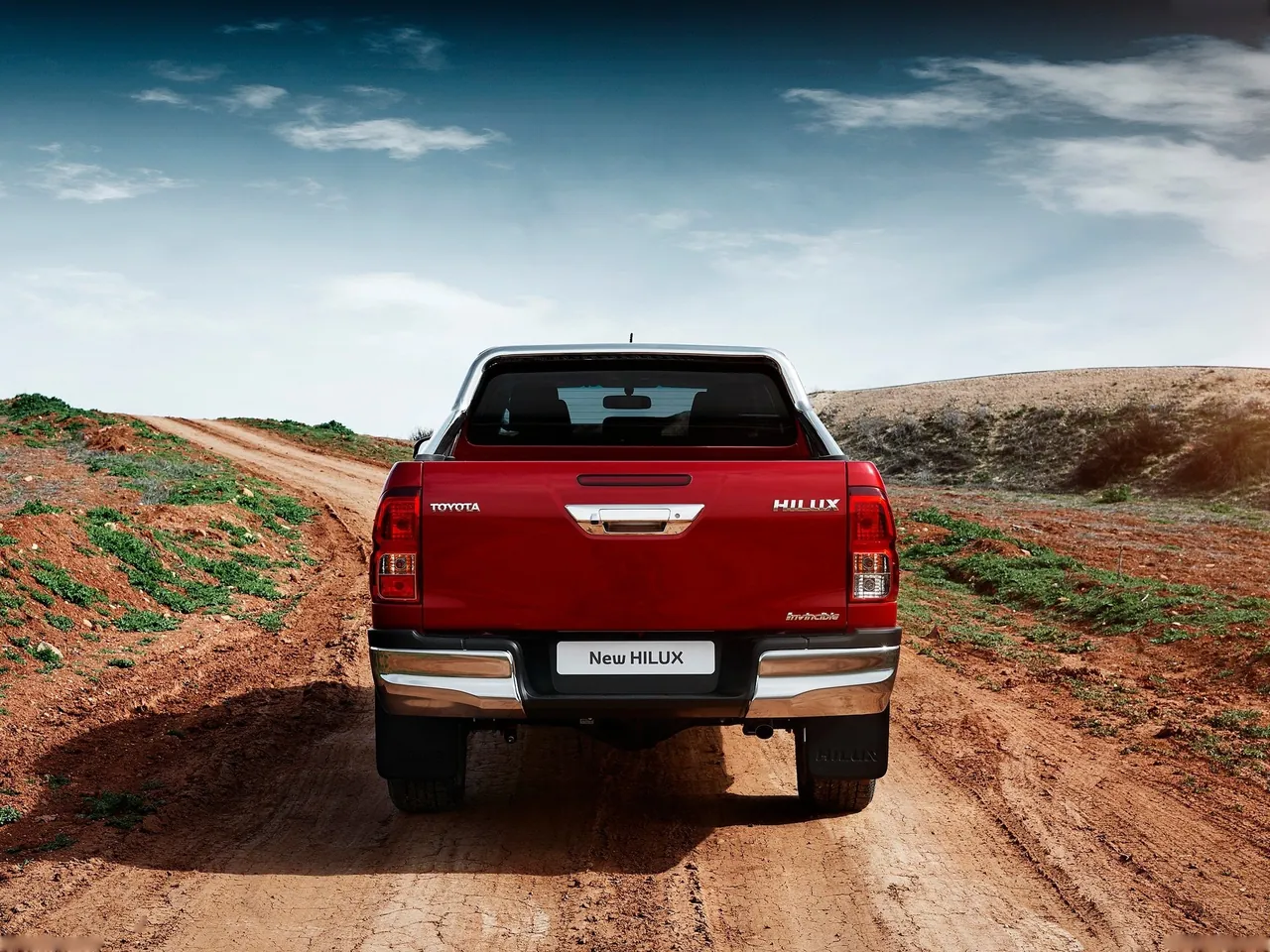 Toyota HiLux (2016) – zezadu