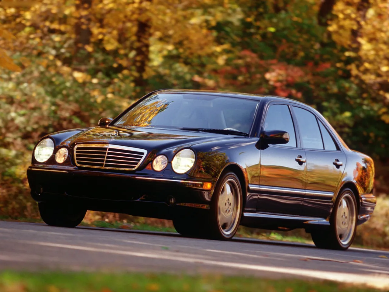 Mercedes-Benz E55 AMG (2000)