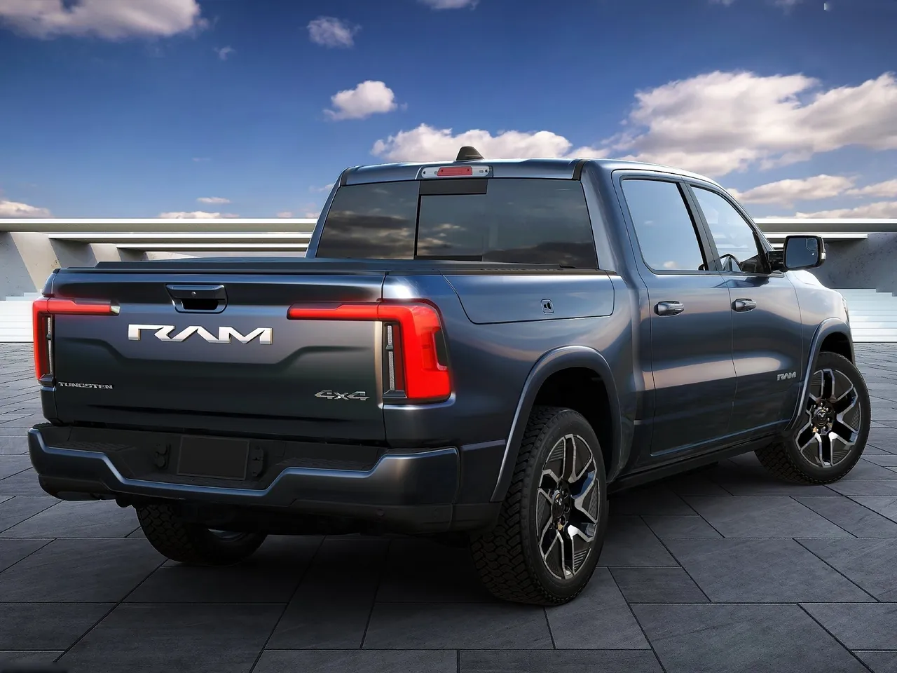 Ram 1500 REV (2025) – zadní tříčtvrteční pohled