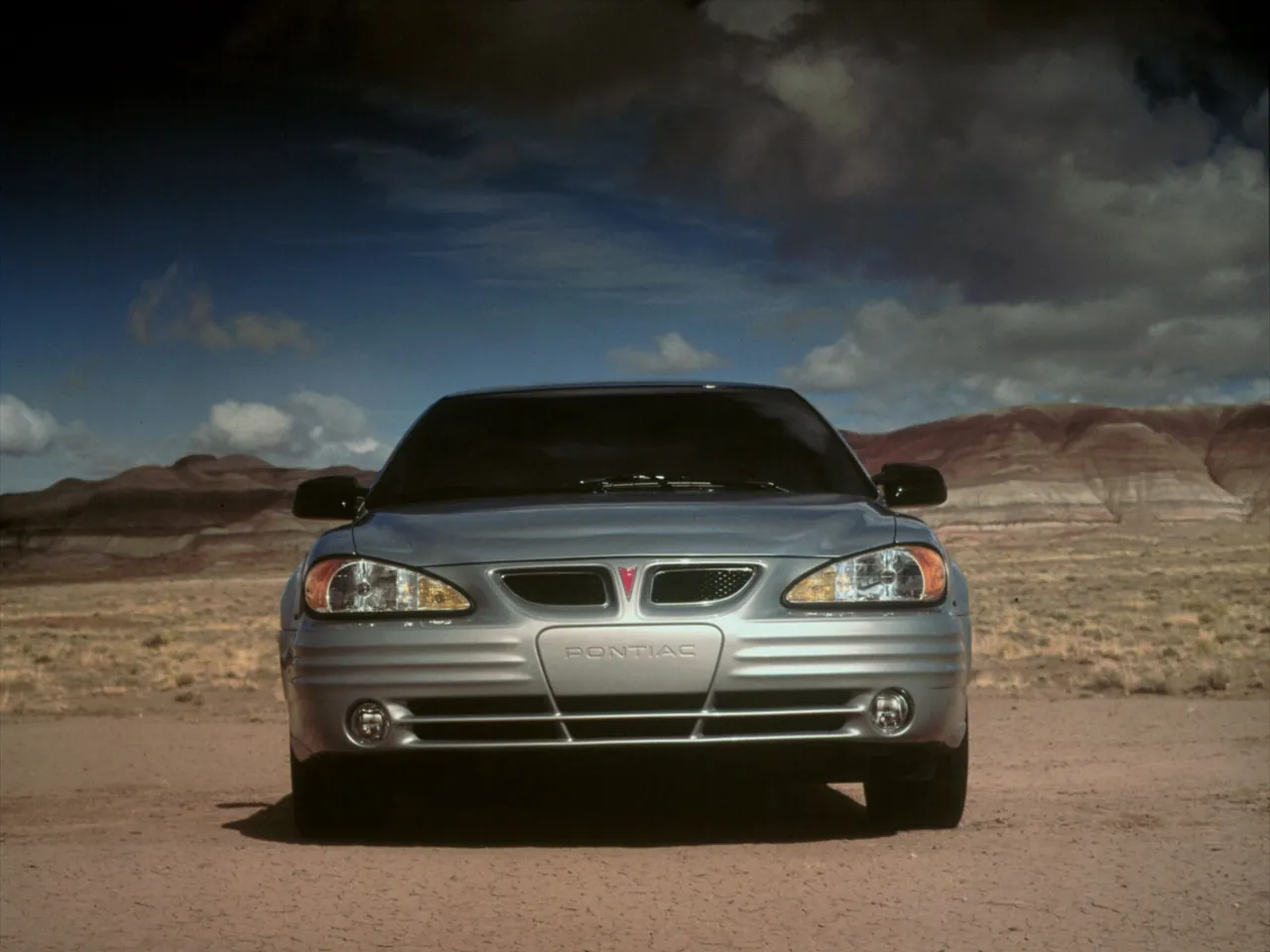 Pontiac Grand Am (2001) – zepředu