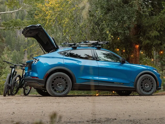 Ford Mustang Mach-E Trail (2027)