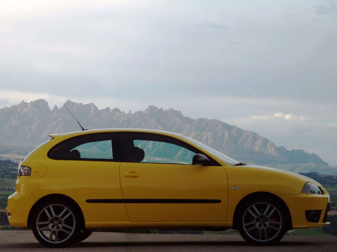 Seat Ibiza Cupra 1.9 TDI (2004) – boční profil