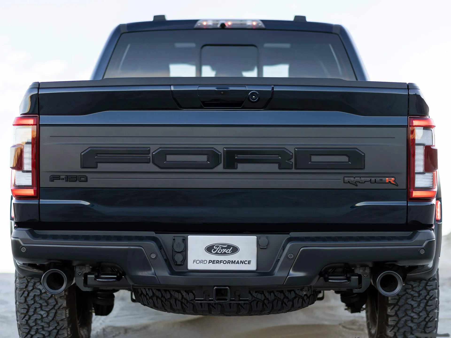Ford F-150 Raptor R (2023) – zezadu