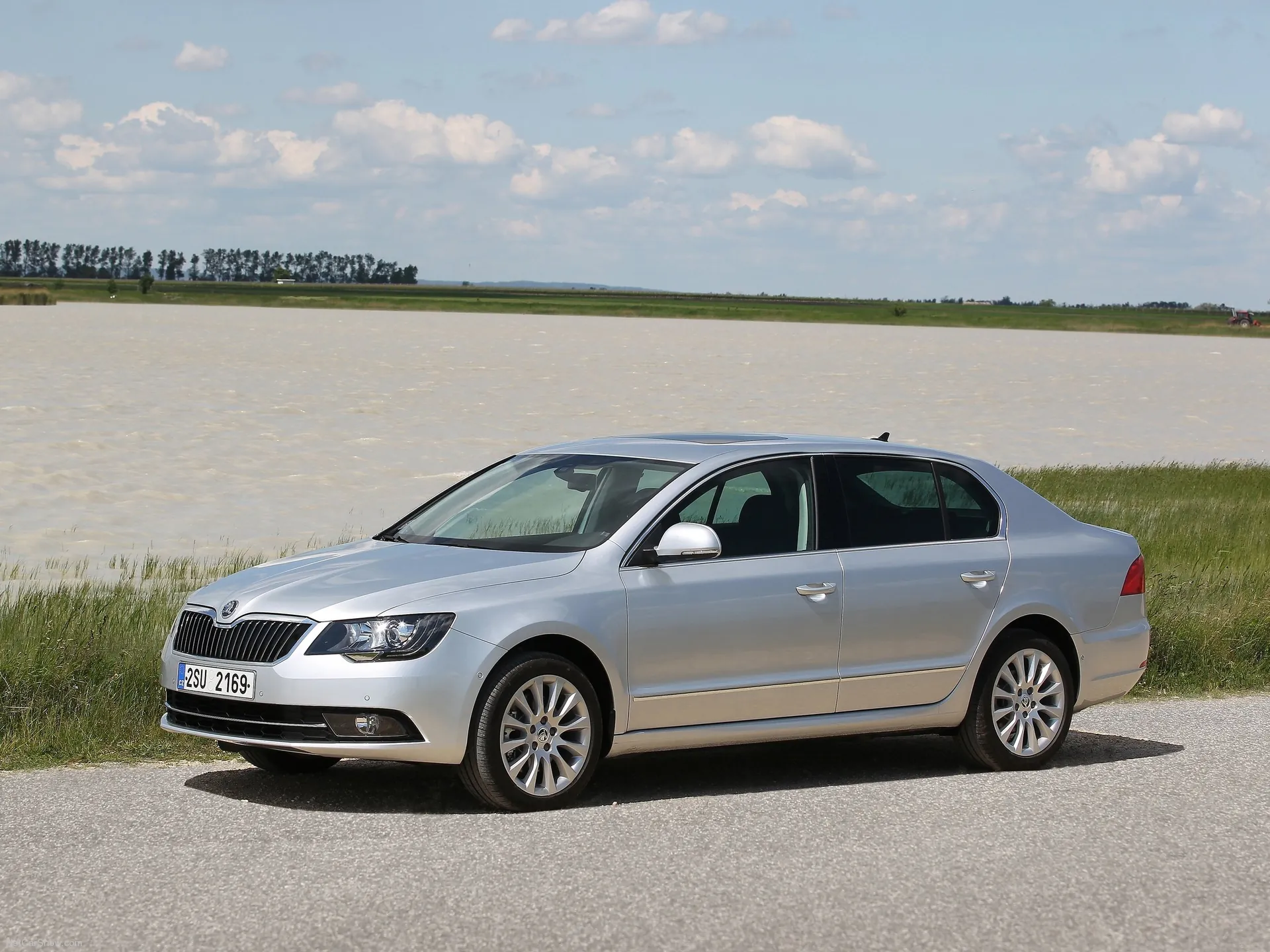 Skoda Superb (2014)