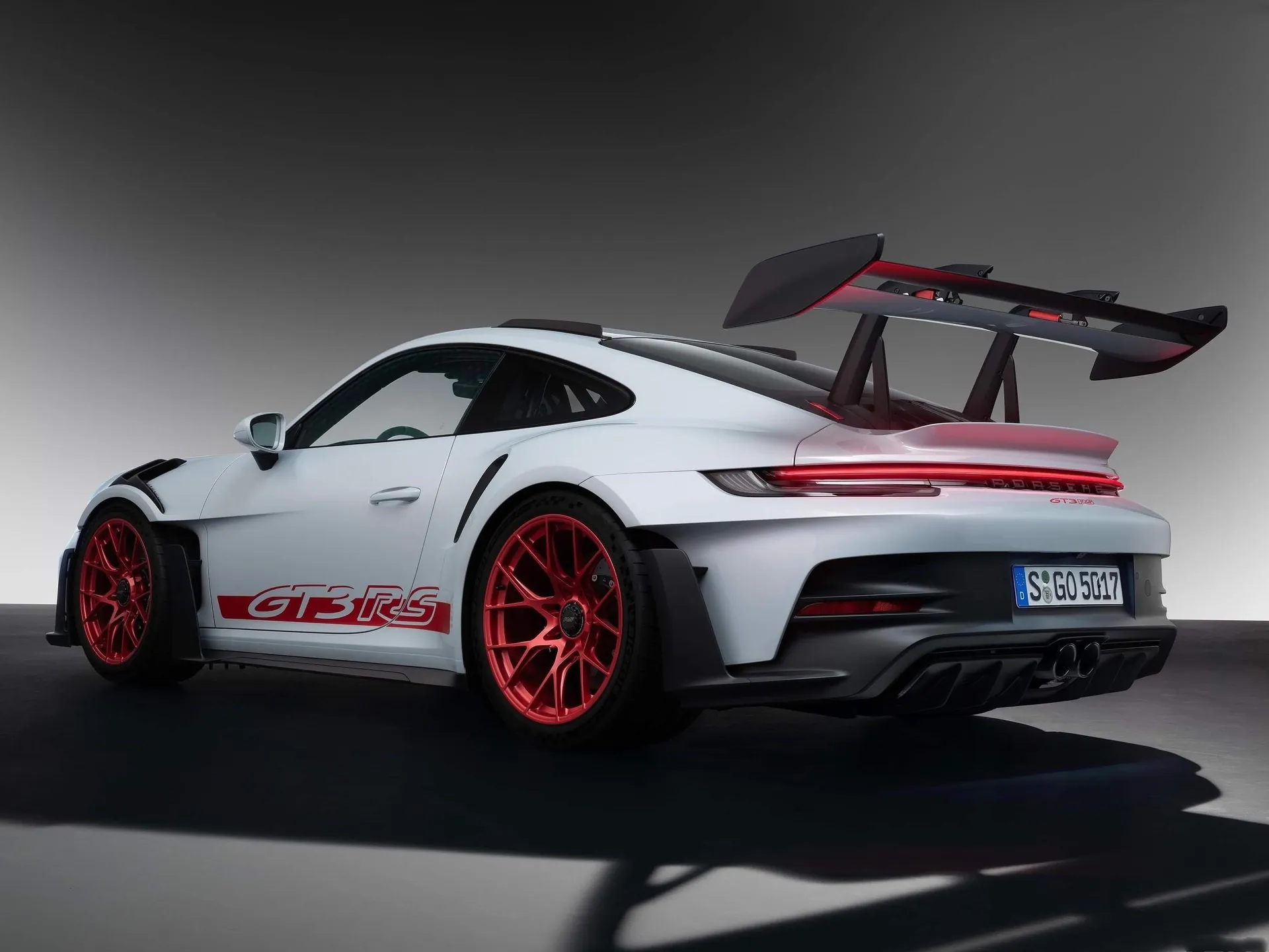 Porsche 911 GT3 RS (2023) - Rear Three-Quarter