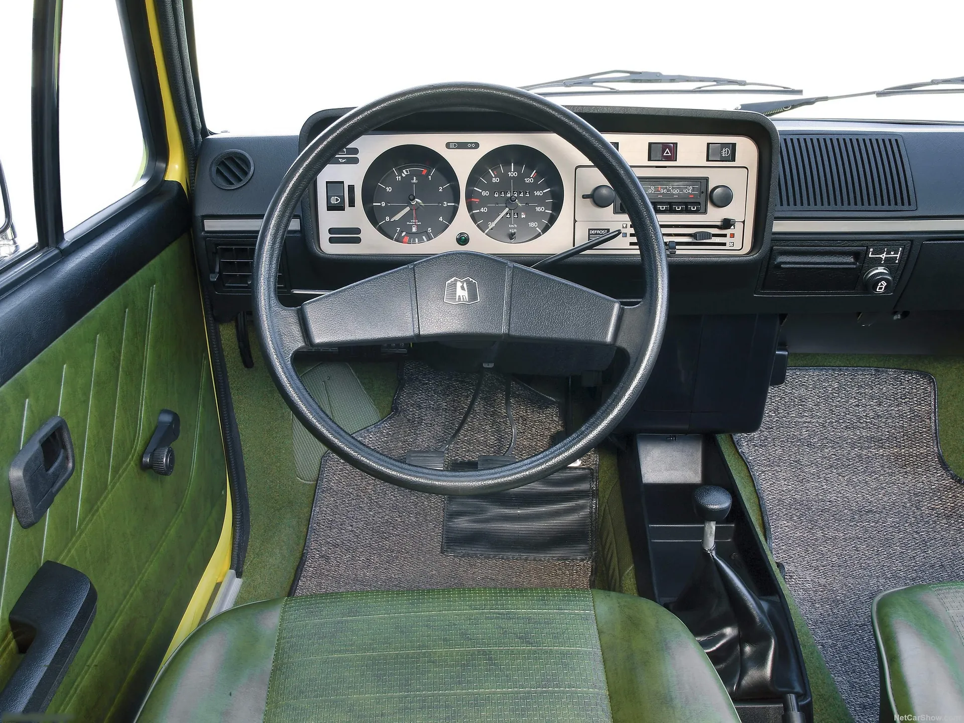 Volkswagen Golf I (1974) - Interior