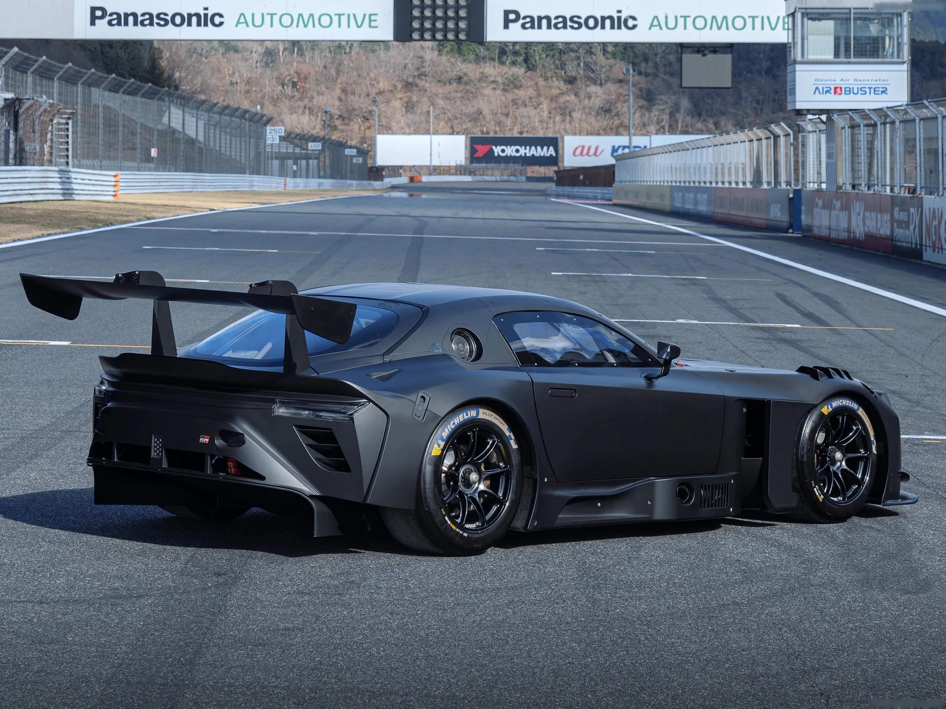 Toyota GR GT3 Concept (2025) – zadní tříčtvrteční pohled