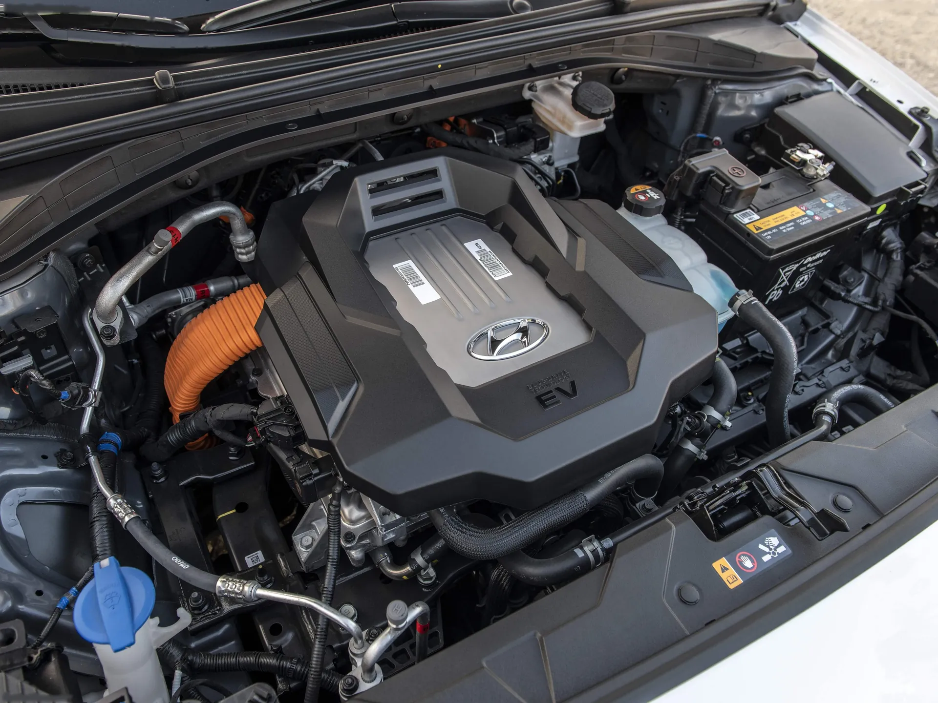 Hyundai Ioniq Electric [US] (2020) - Engine Bay