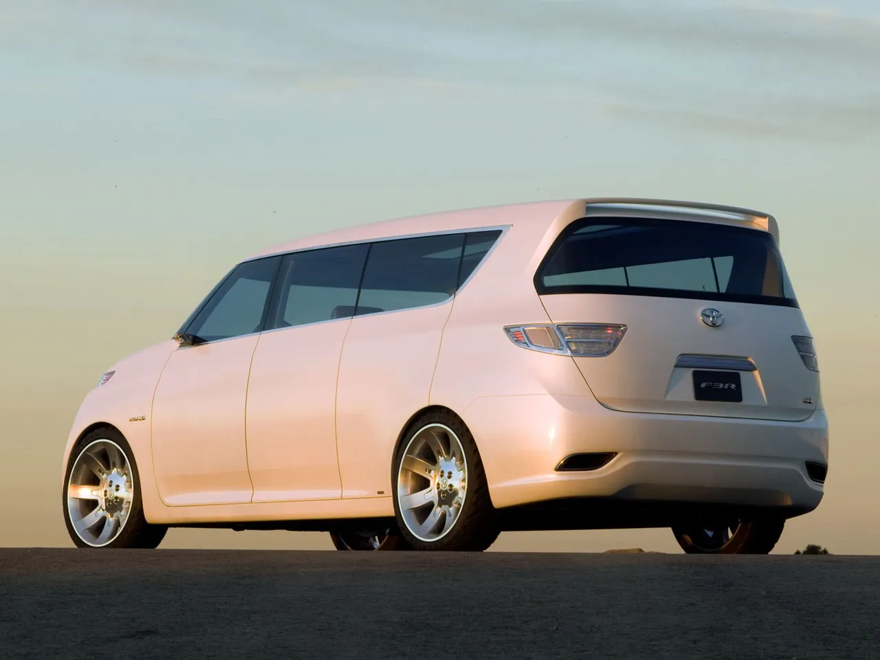 Toyota F3R Concept (2006) - Rear Three-Quarter