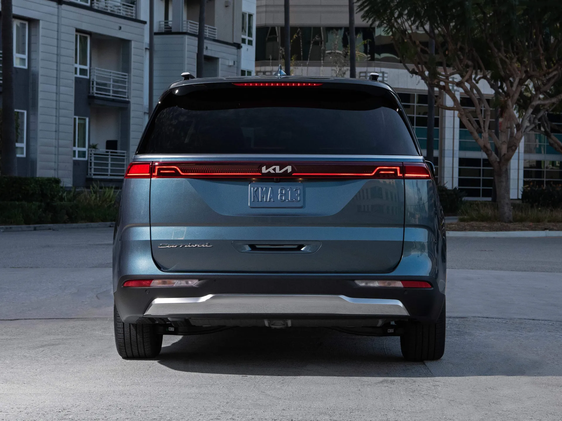 Kia Carnival (2022) – zezadu