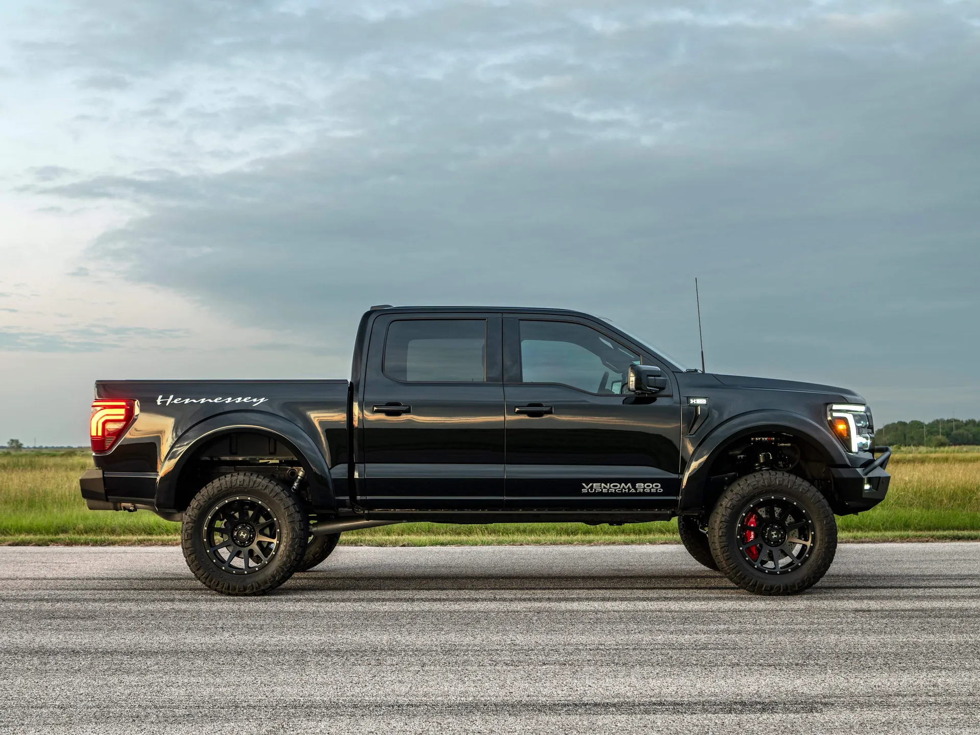 Hennessey Venom 800 F-150 (2024) – boční profil